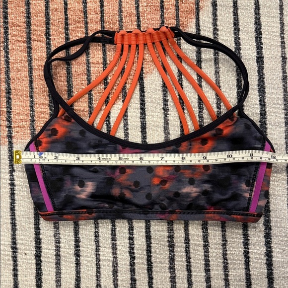 Lululemon Athletica Strappy Sports Bra in Black and Orange XXS - Picture 2 of 6